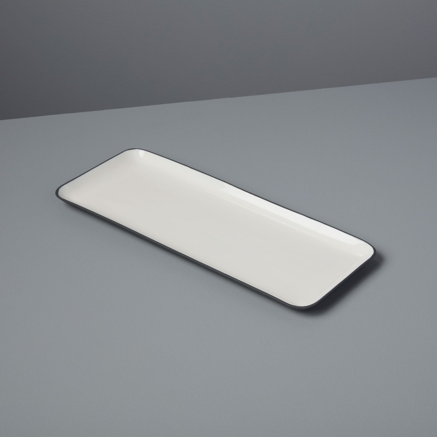 Alto 16x6 Rectangular Tray, Graphite