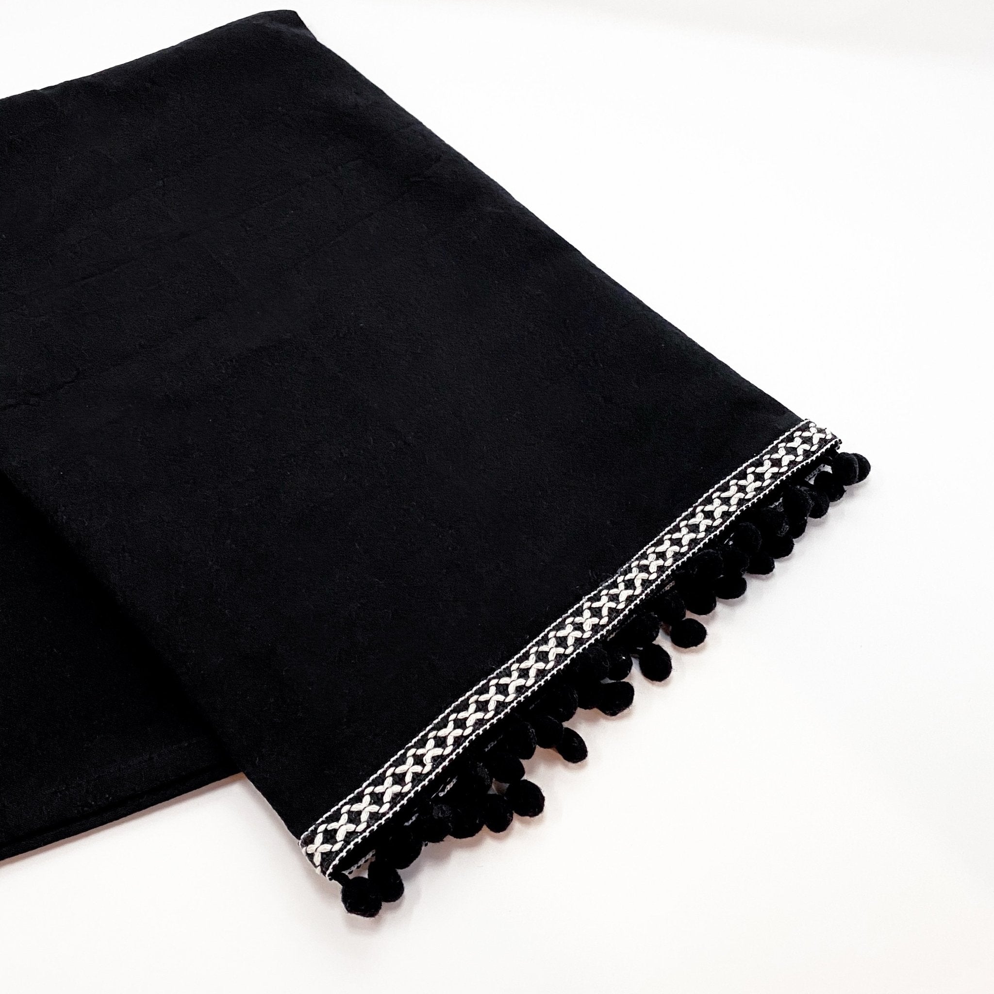 Black tea towel discount