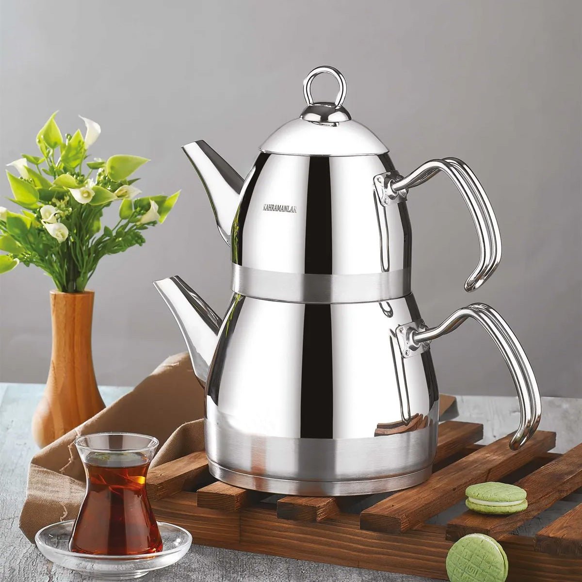 http://www.teaandlinen.com/cdn/shop/products/large-turkish-double-teapot-406442.jpg?v=1678837133