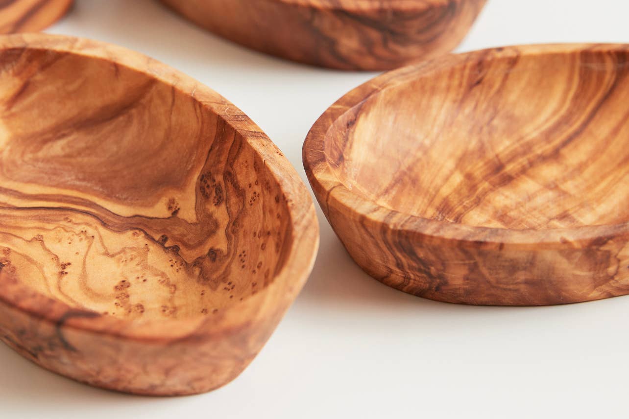 Closeup of Italian Olivewood Aperitivo Bowls