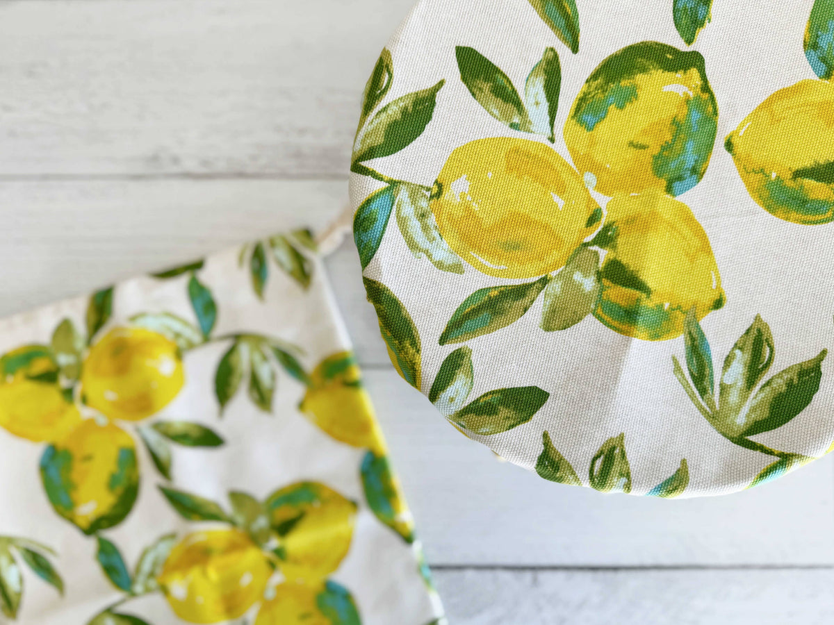 Bowl cover with lemon pattern on a white background