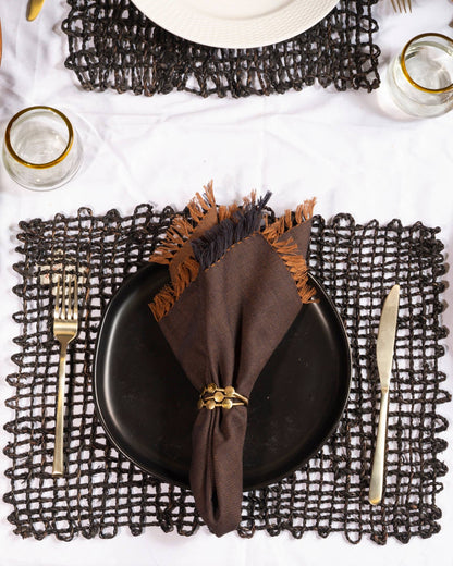 Reversible Fringe Cotton Dinner Napkins in Amber and Black