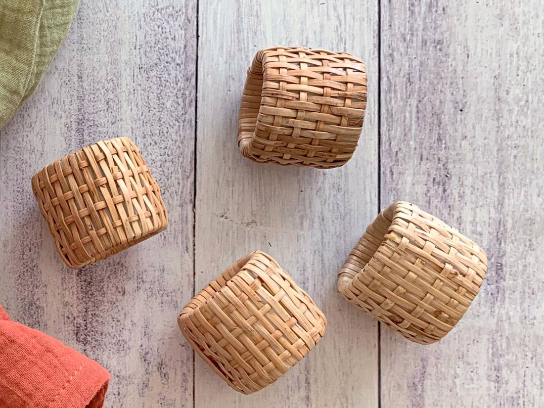 Set of 4 rattan napkin rings