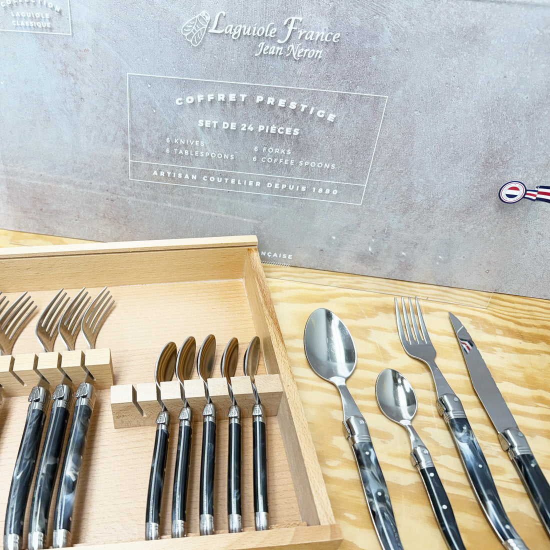 Laguiole 24 Piece Flatware Set - Black Marble