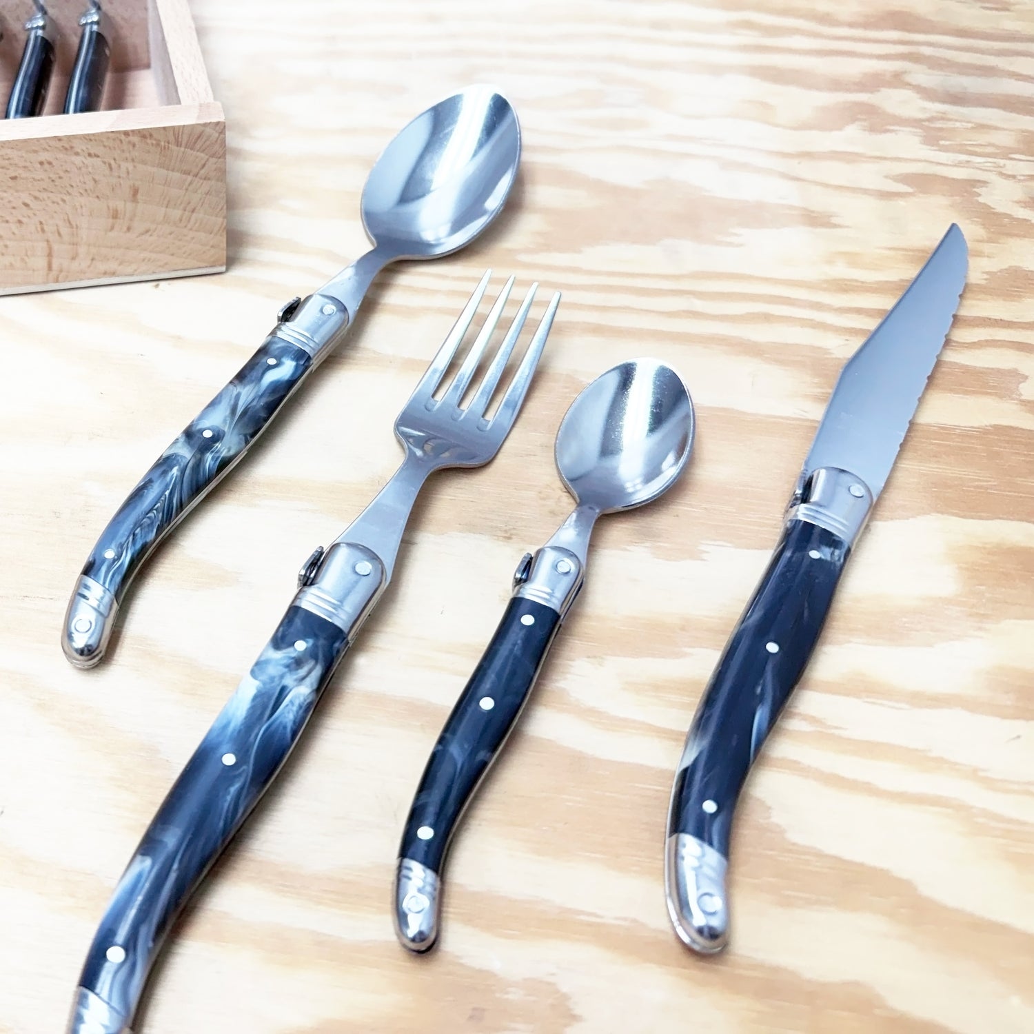 Laguiole 24 Piece Flatware Set - Black Marble