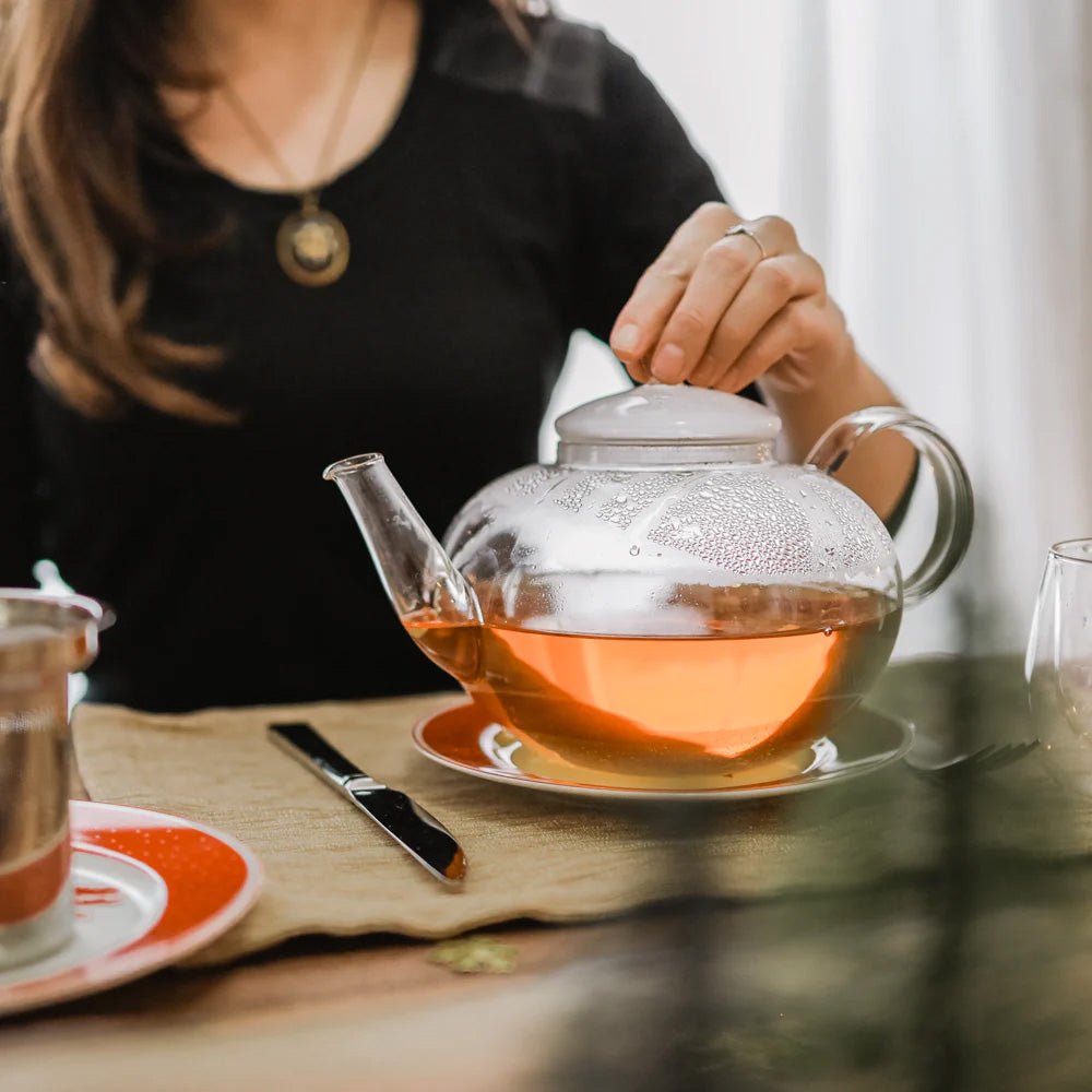 Cambridge Glass Teapot, Stainless Steel Infuser - 2 L - Tea + Linen