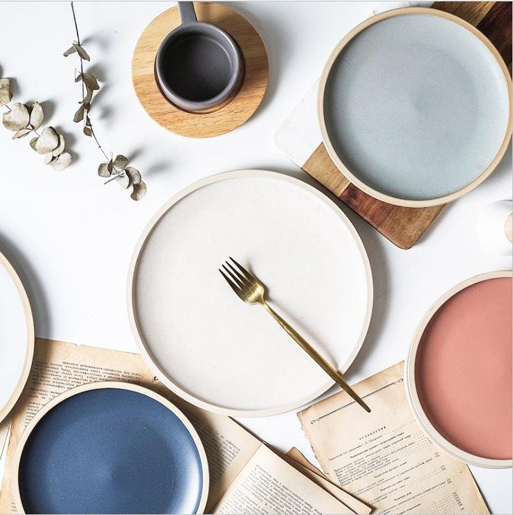 Kane 8" Stoneware Plate - Tea + Linen