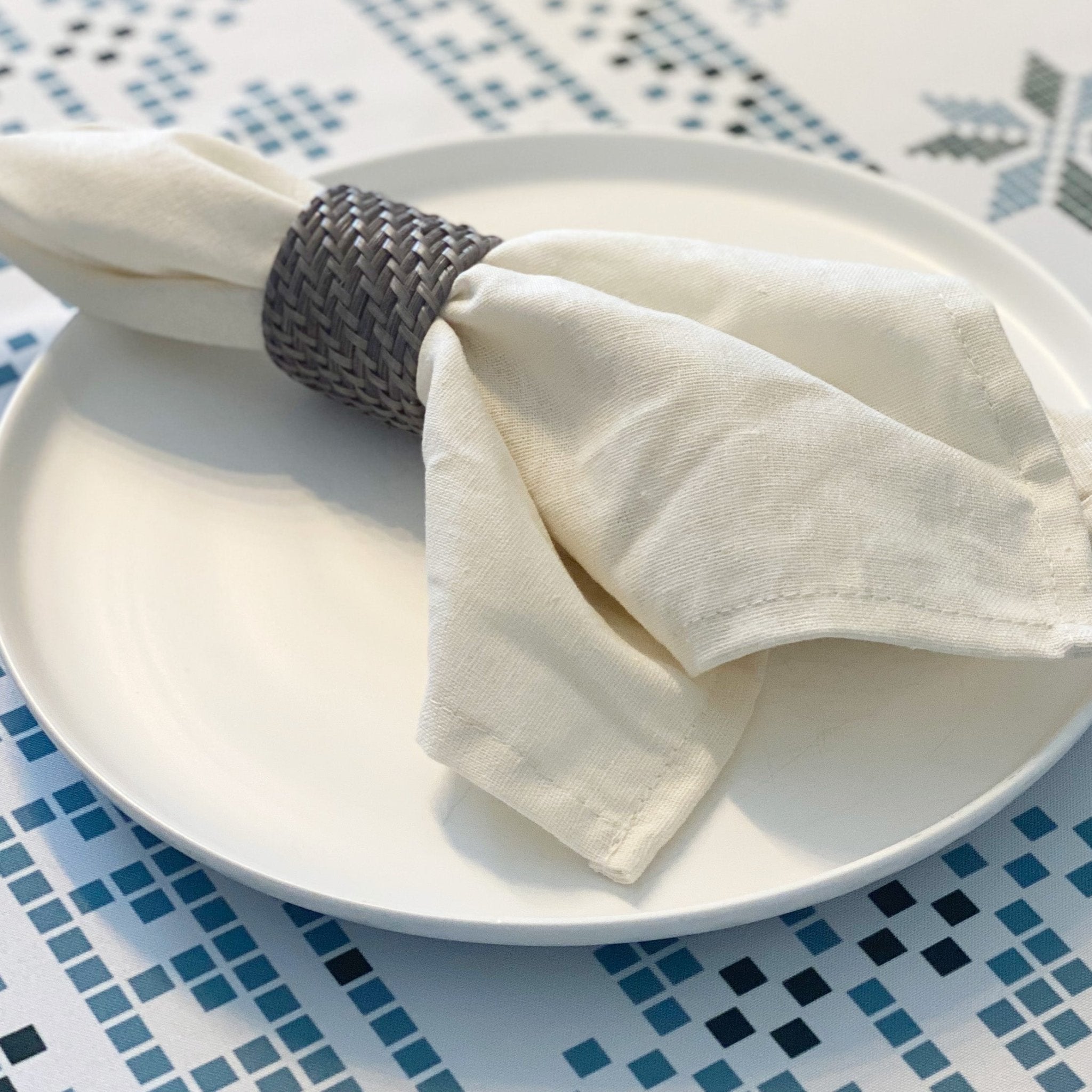 Nordic 10" Dinner Plate - Set of 6 - Tea + Linen