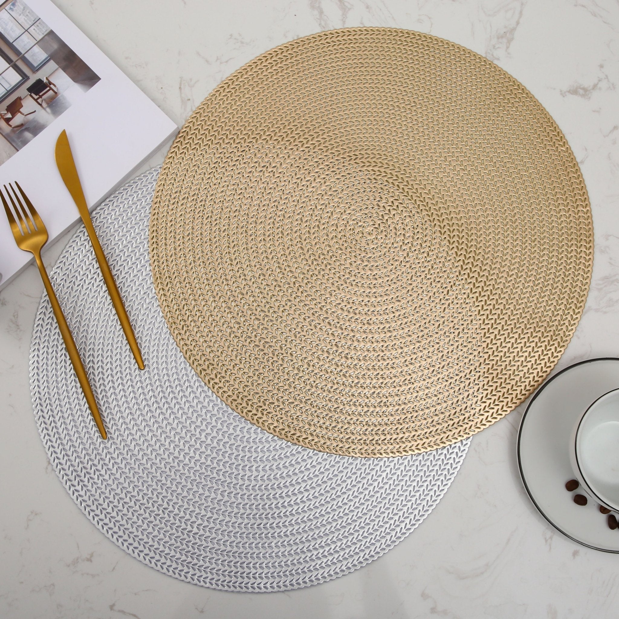 Round Vinyl Placemat - Set of 4 - Tea + Linen