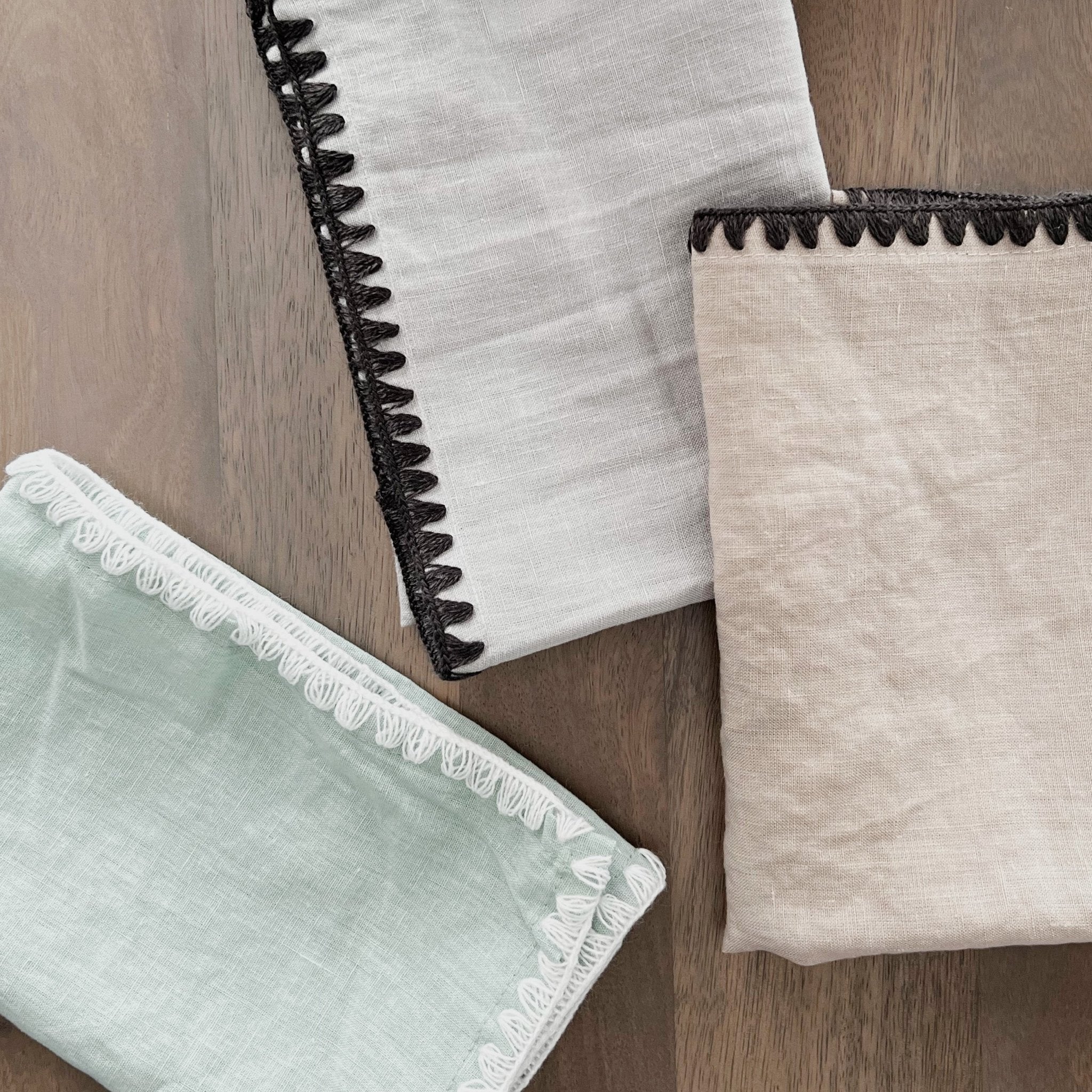 Triangle Stitch Dinner Napkins - Set of 4 - Tea + Linen